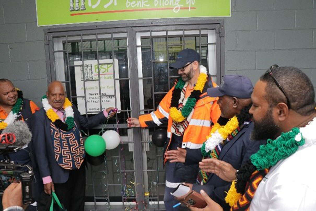 카지노 사이트 및 New Porgera 파트너